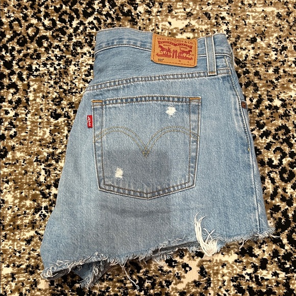 Levi's 501 Light Blue Denim short with Frayed Hem - Picture 1 of 3